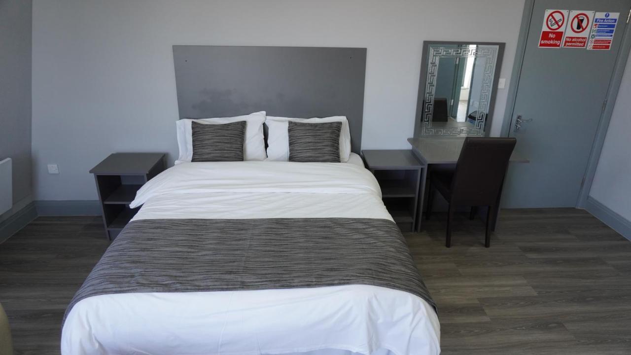 Roshni Hotel Southall Exterior photo