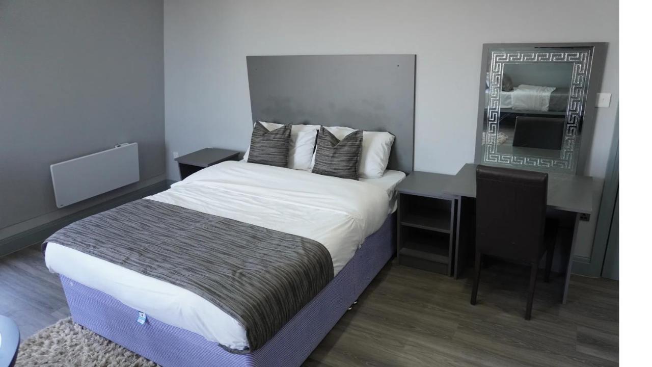 Roshni Hotel Southall Exterior photo